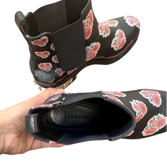 Alexander McQueen | Floral Print Leather Chelsea Booties in Black Size 38 - Picture 8 of 8